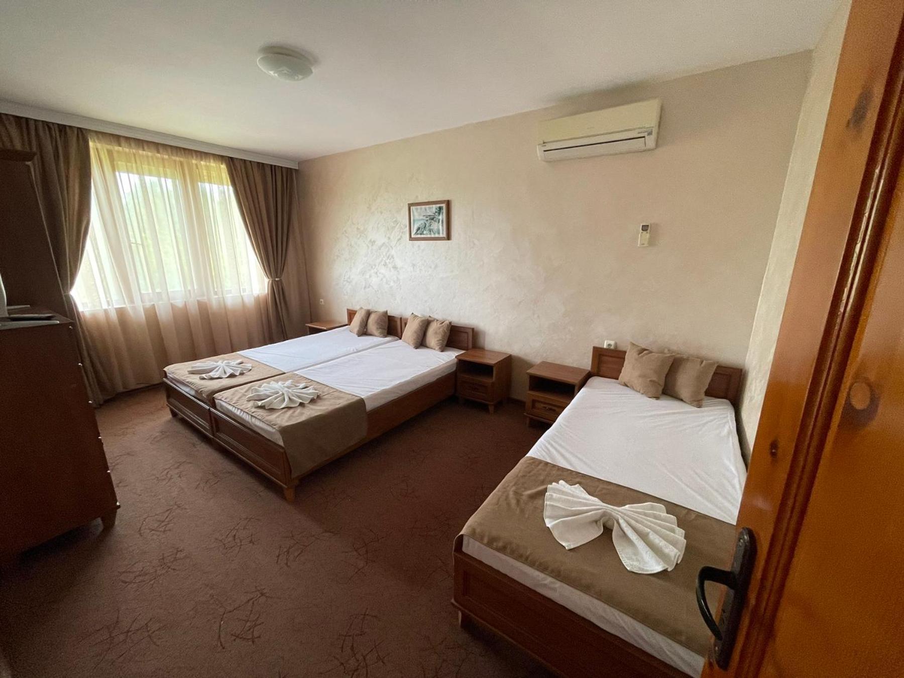 Villa Dechkoni Kavarna Esterno foto
